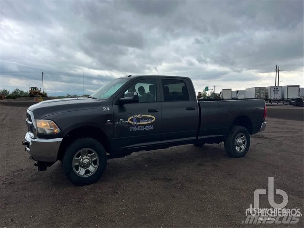 RAM 2500 Pick up de caixa aberta