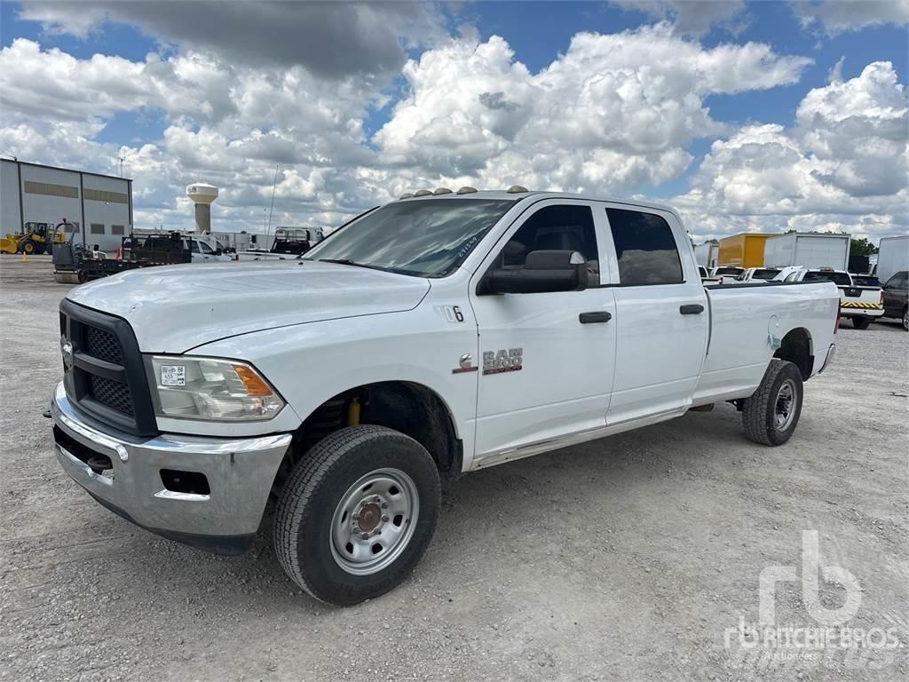 RAM 2500 Pick up de caixa aberta