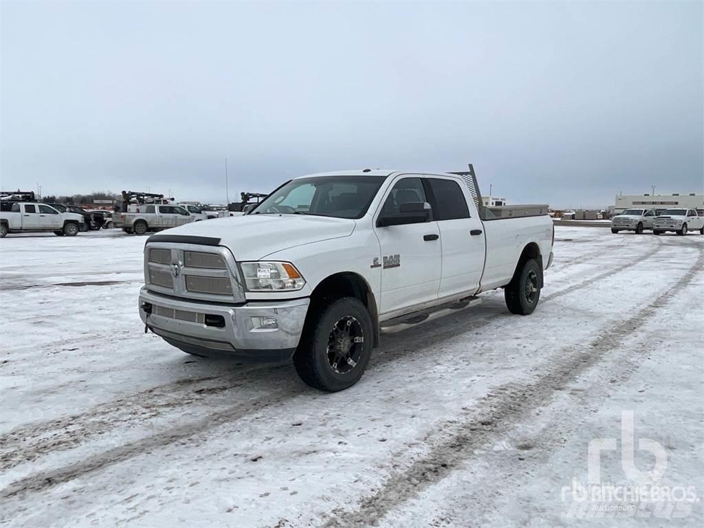 RAM 3500 Pick up de caixa aberta