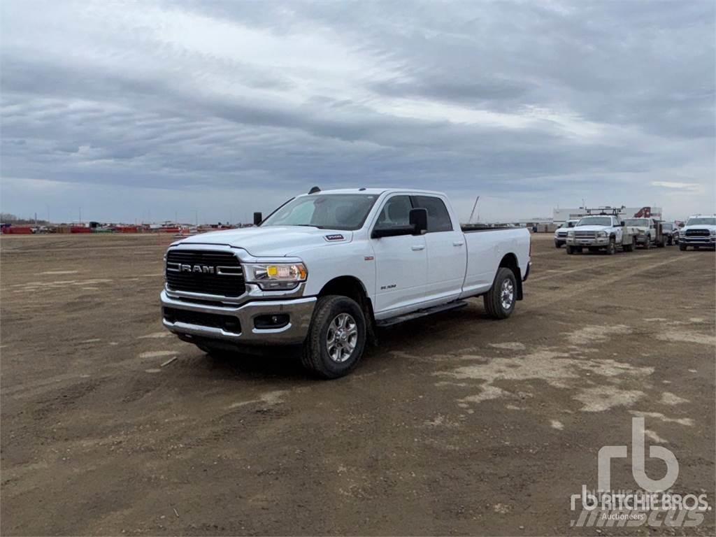 RAM 3500 Pick up de caixa aberta