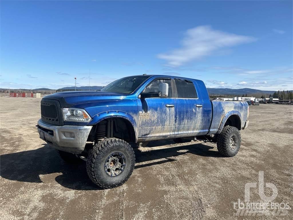 RAM 3500 Pick up de caixa aberta