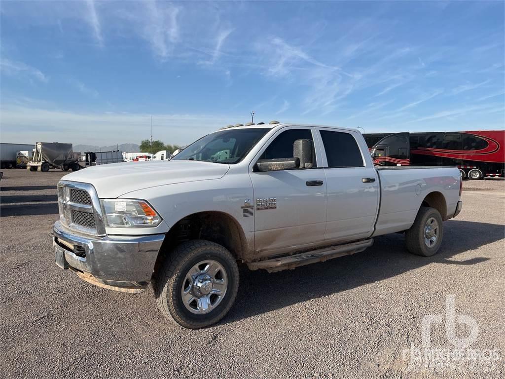 RAM 3500 Pick up de caixa aberta