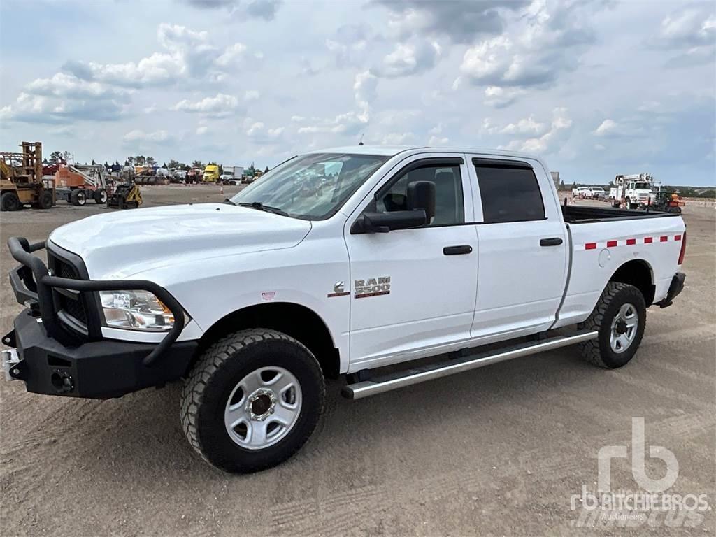 RAM 3500 Pick up de caixa aberta