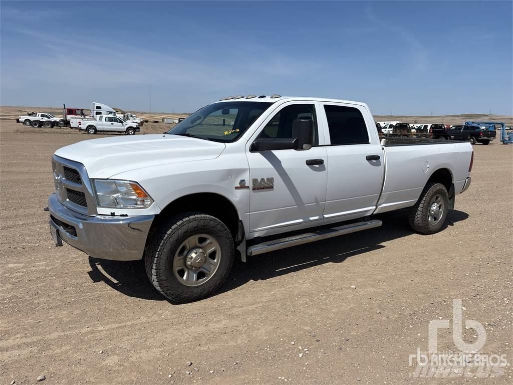 RAM 3500 Pick up de caixa aberta