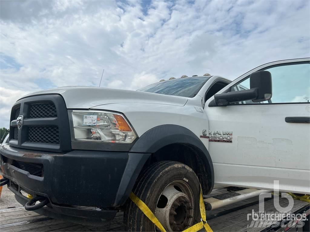 RAM 4500 Camiões estrado/caixa aberta