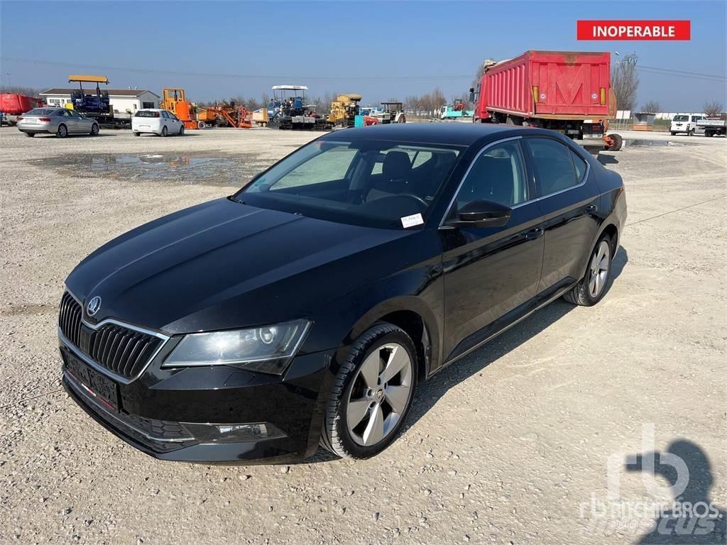 Skoda SUPERB Carros Ligeiros