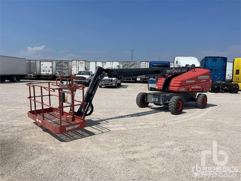 SkyJack SJ45T Elevadores braços articulados