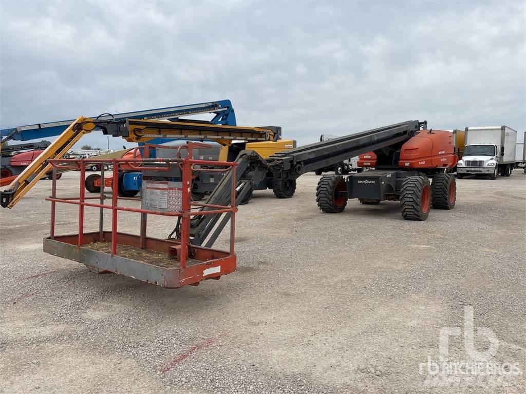 SkyJack SJ66T Elevadores braços articulados
