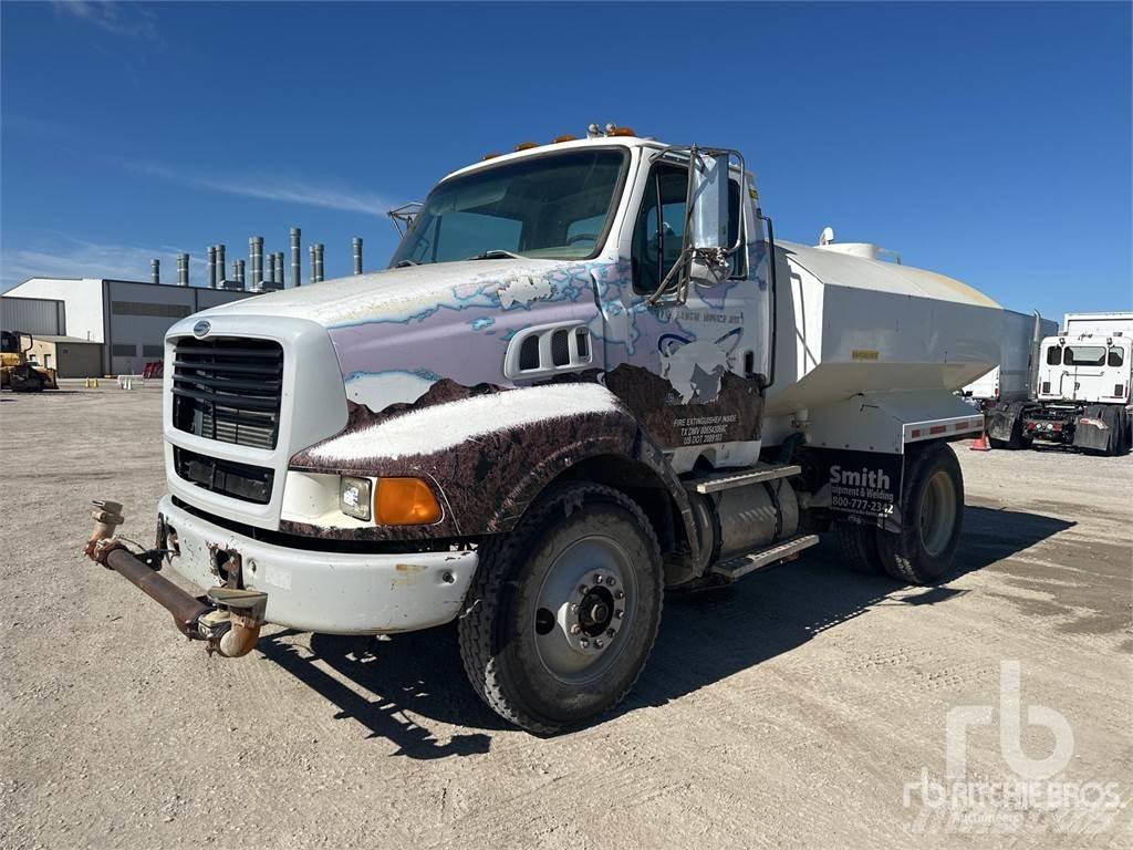 Sterling L8513 Auto-tanques