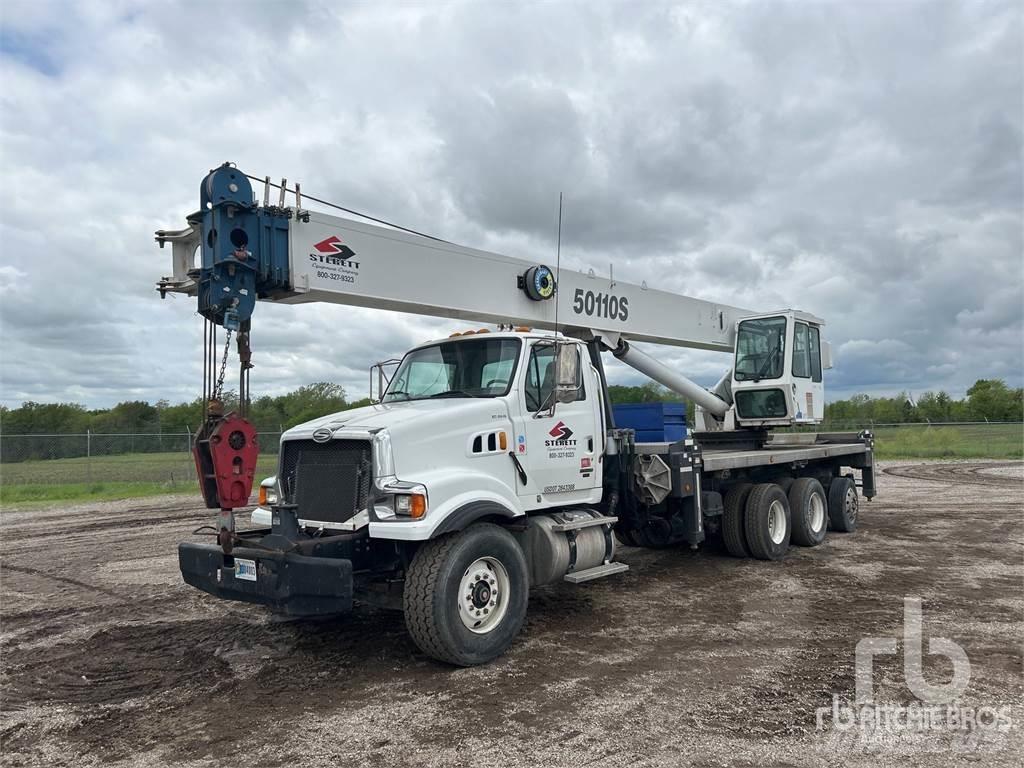 Sterling L9500 Camiões grua