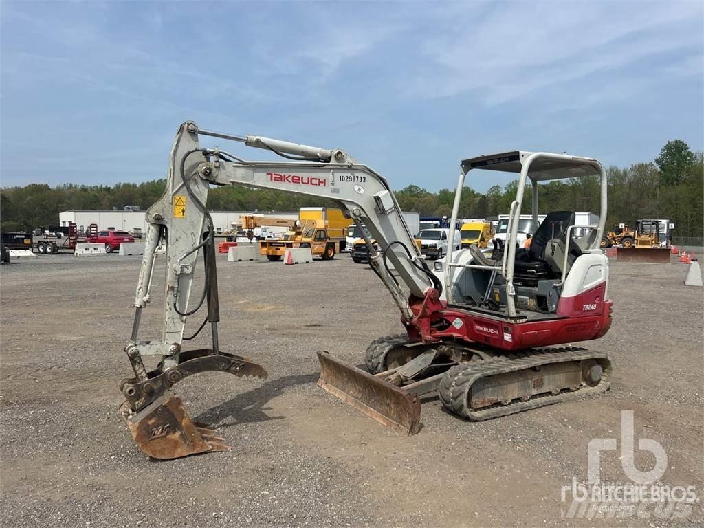 Takeuchi TB240 Mini Escavadoras <7t