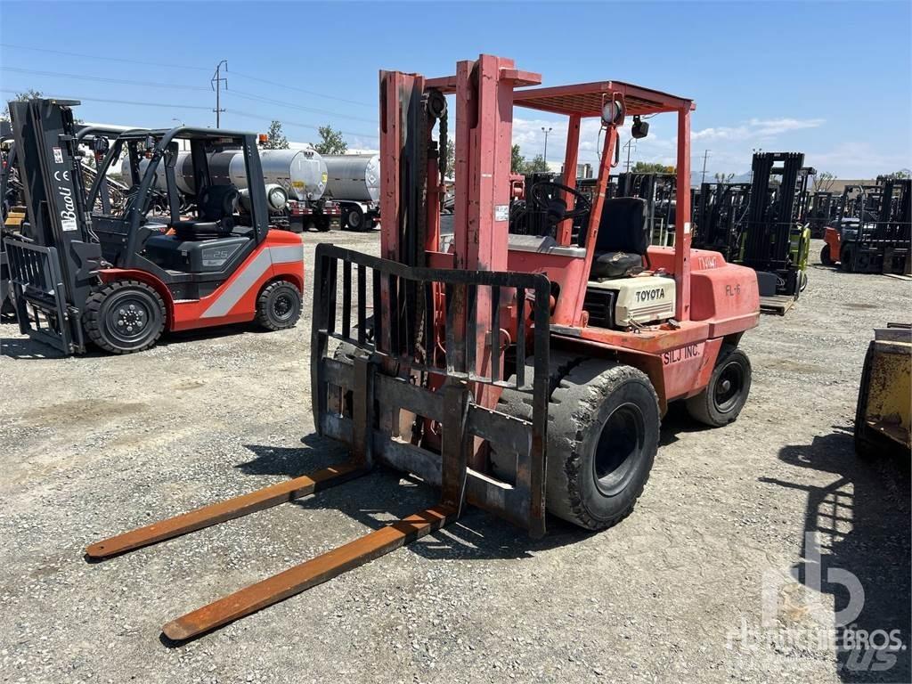 Toyota FD45 Empilhadores todo-terreno