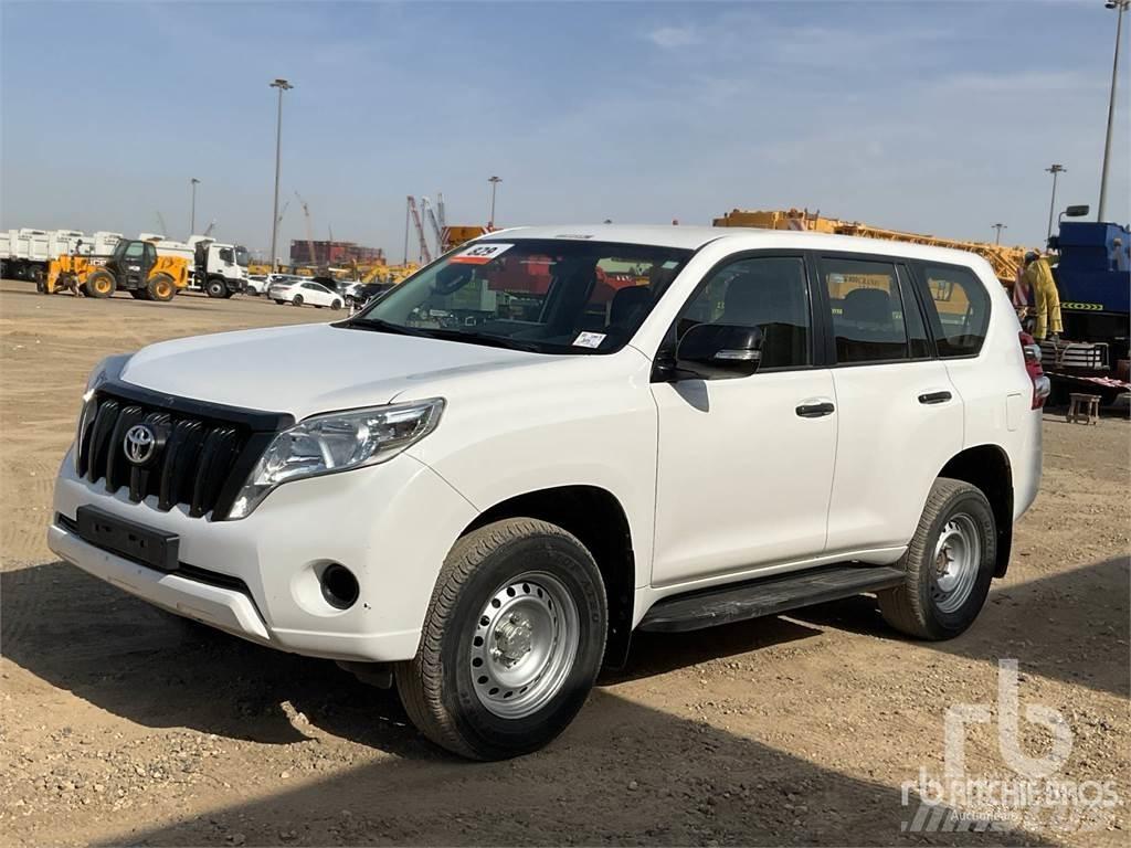 Toyota PRADO Pick up de caixa aberta