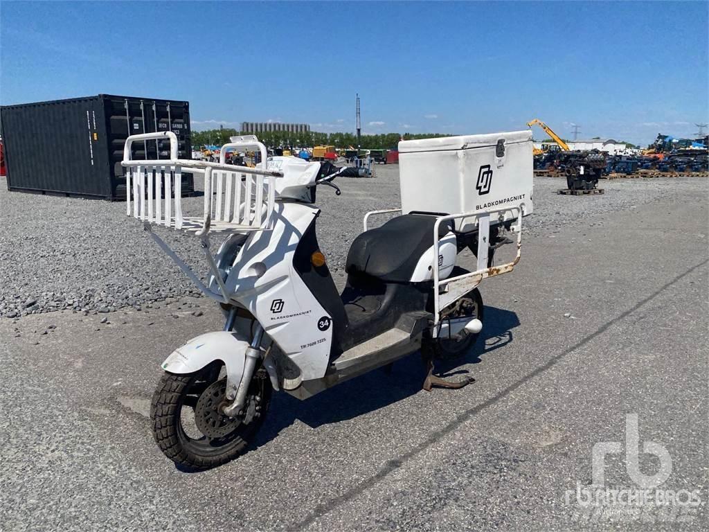  V-MOTO E-MAX Carros Ligeiros