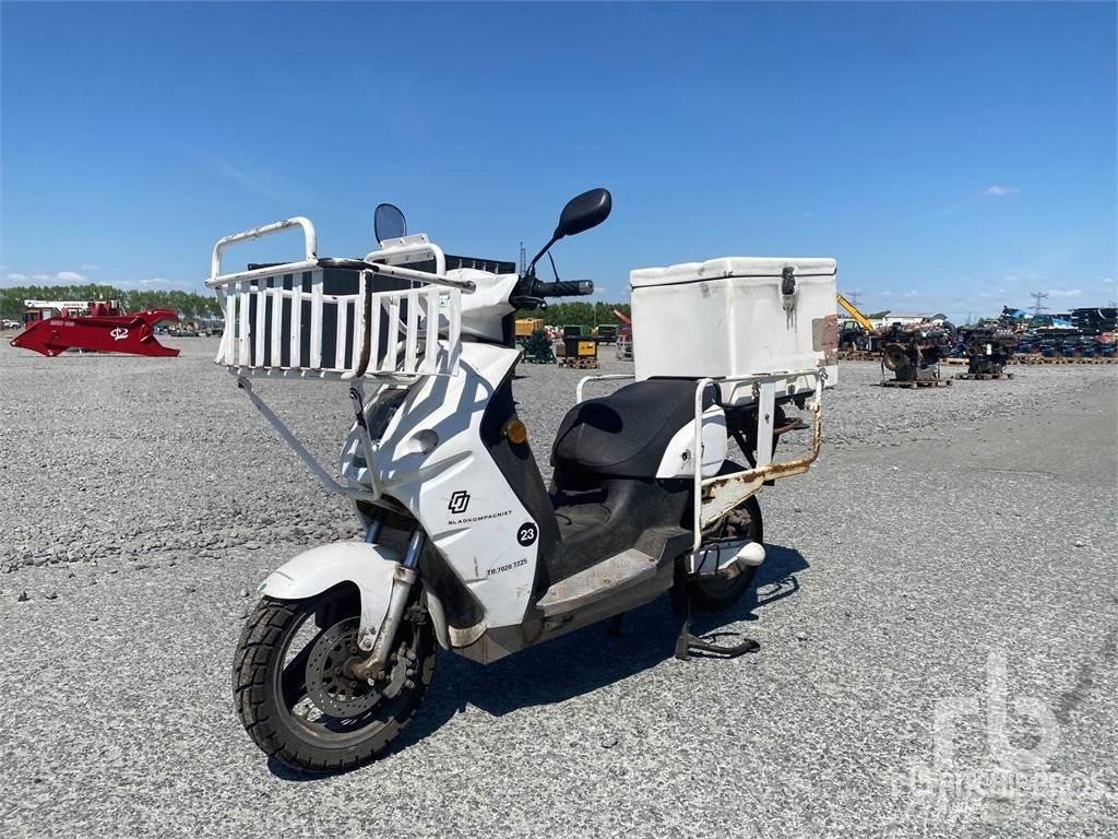  V-MOTO E-MAX Carros Ligeiros
