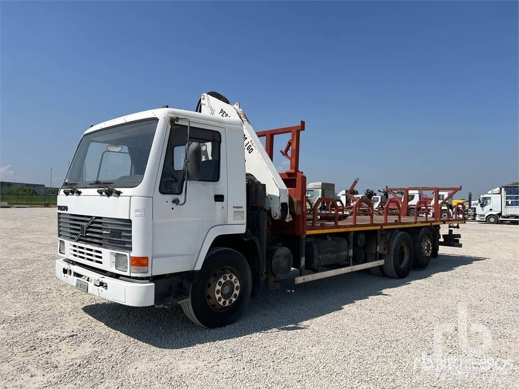 Volvo FL7 Camiões grua