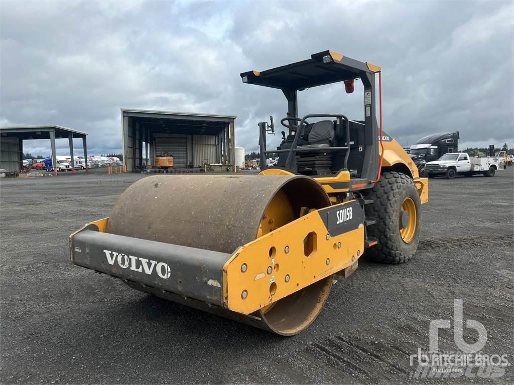 Volvo SD115B Compactadores para terra