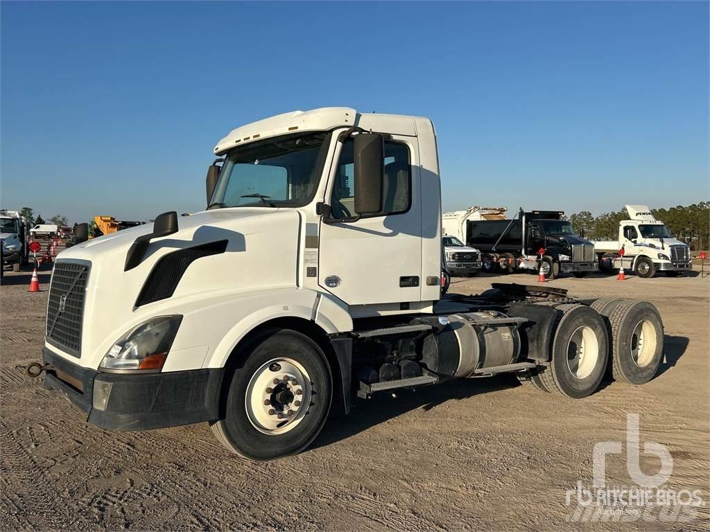 Volvo VNL300 Tractores (camiões)