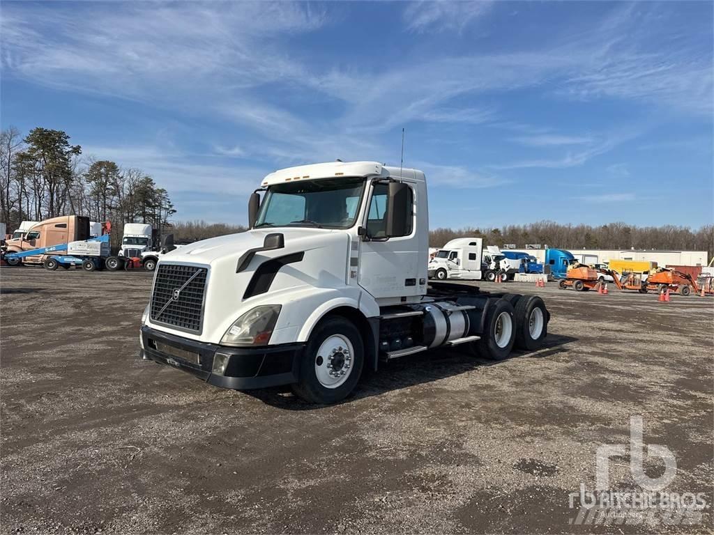 Volvo VNL300 Tractores (camiões)