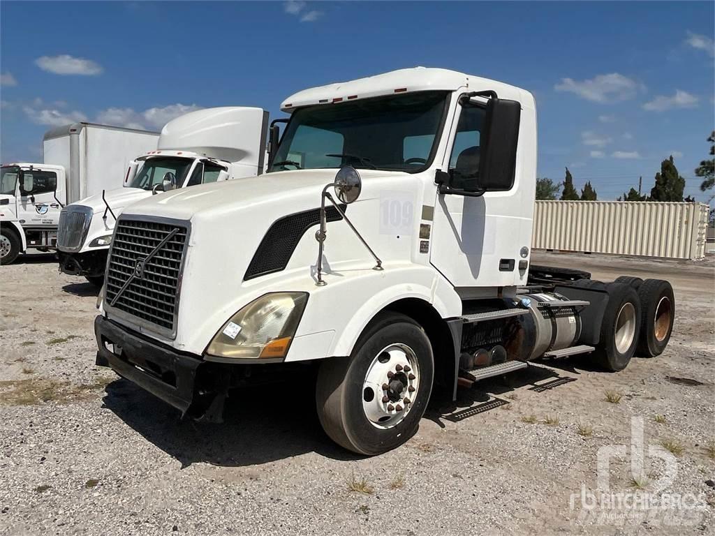 Volvo VNL300 Tractores (camiões)