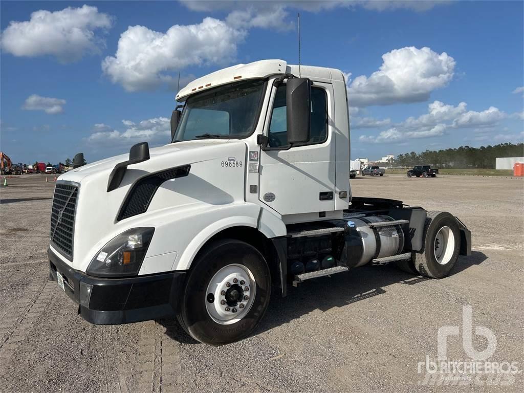 Volvo VNL300 Tractores (camiões)