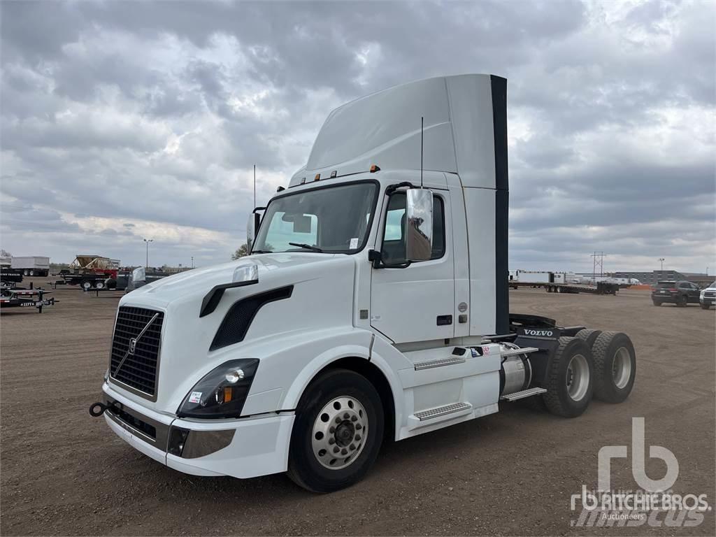 Volvo VNL64 Tractores (camiões)