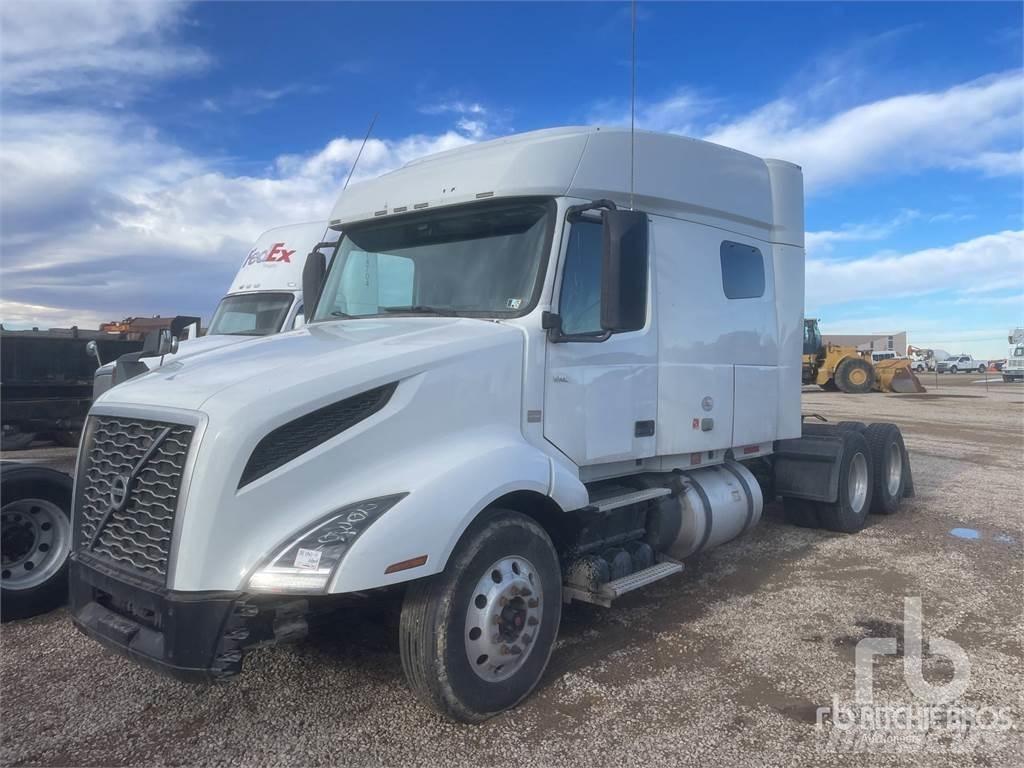 Volvo VNL64T760 Tractores (camiões)