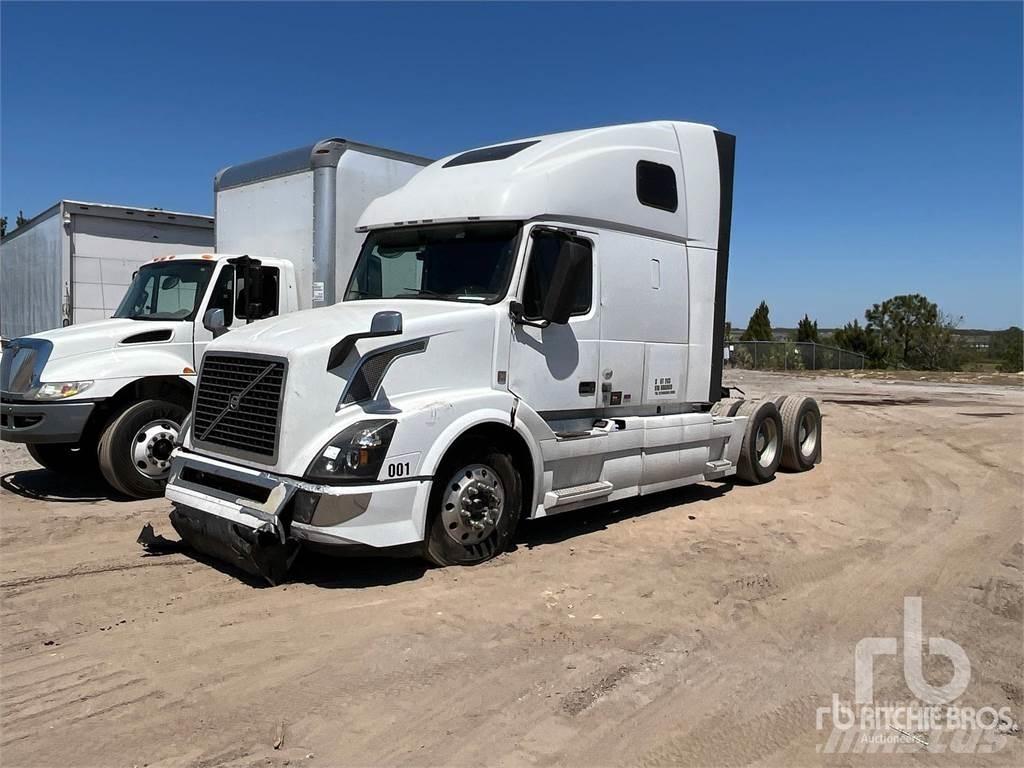 Volvo VNL670 Tractores (camiões)