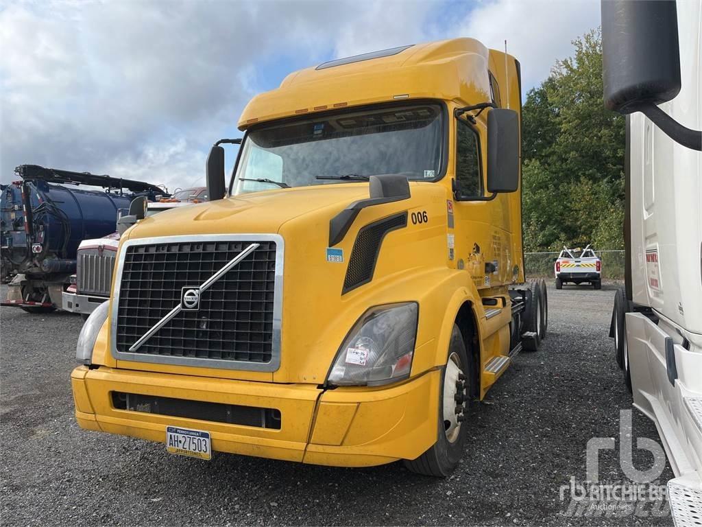 Volvo VNL670 Tractores (camiões)