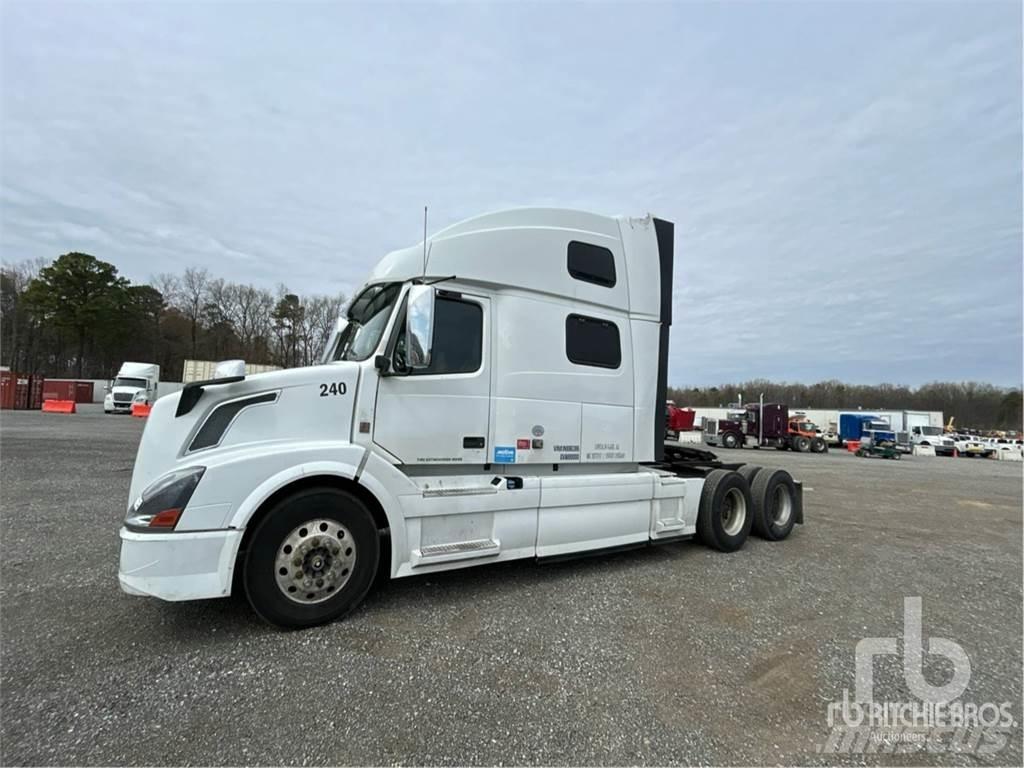 Volvo VNL780 Tractores (camiões)
