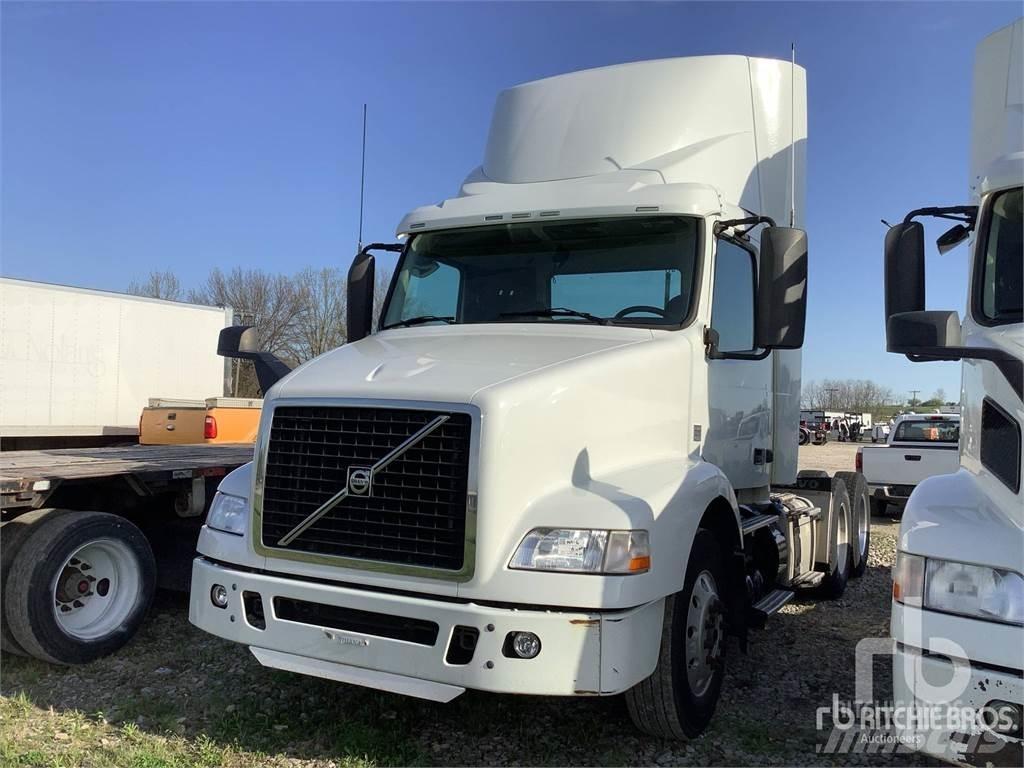 Volvo VNM Tractores (camiões)