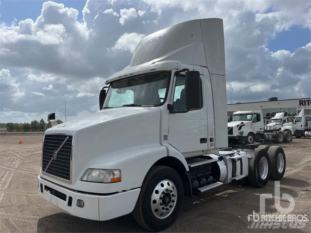 Volvo VNM200 Tractores (camiões)