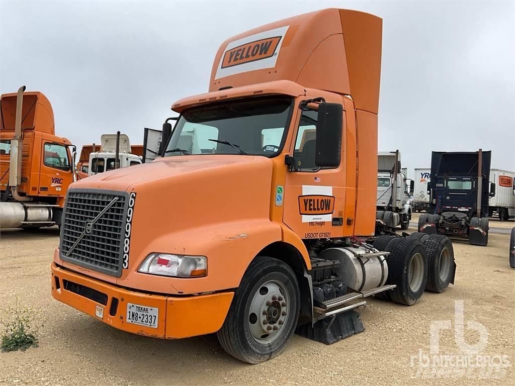 Volvo VNM200 Tractores (camiões)