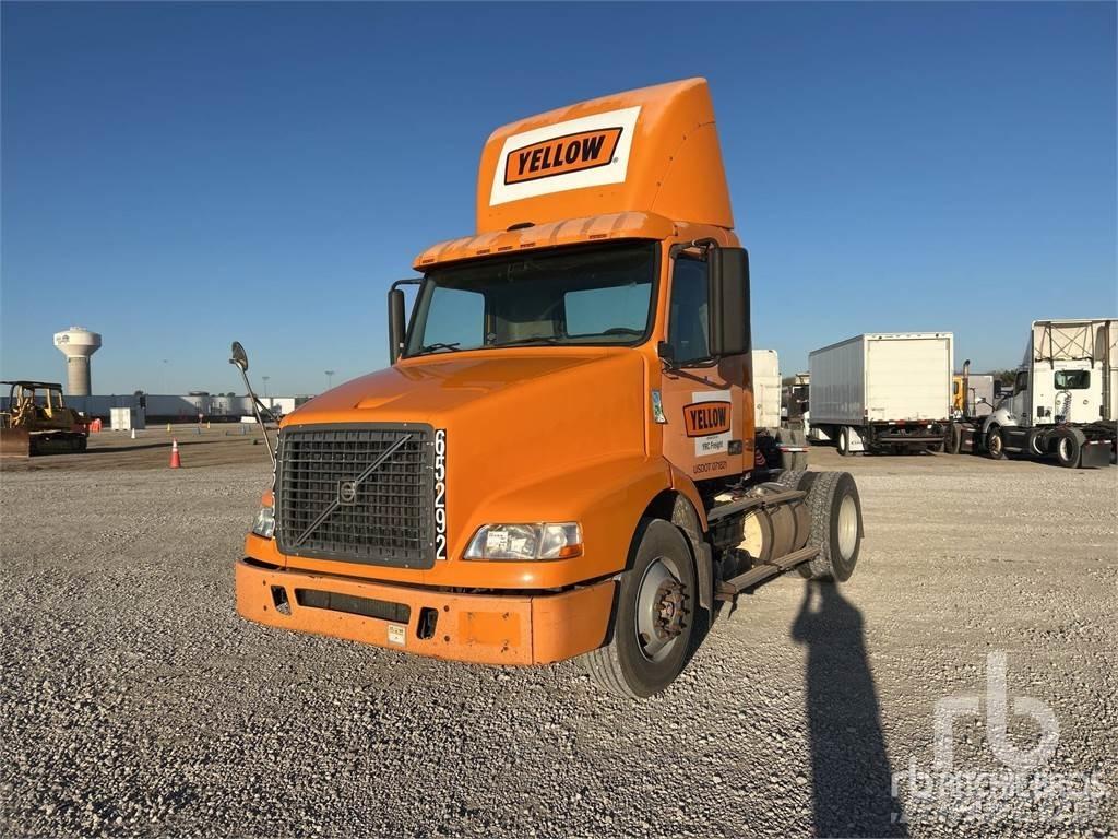 Volvo VNM200 Tractores (camiões)