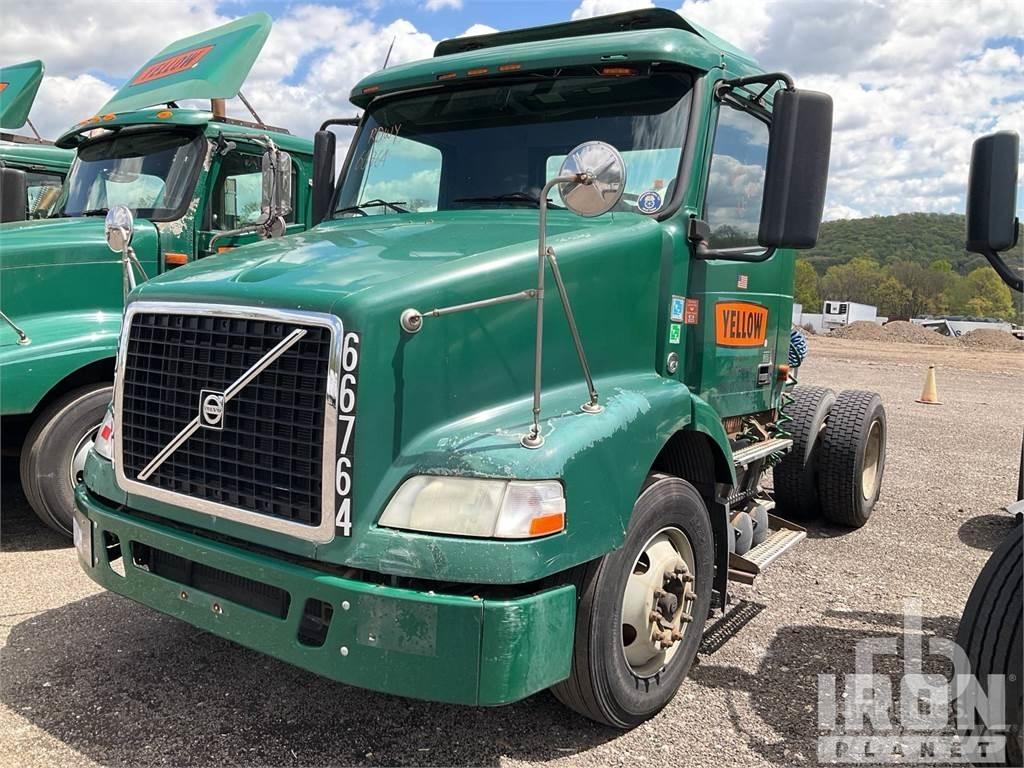 Volvo VNM200 Tractores (camiões)