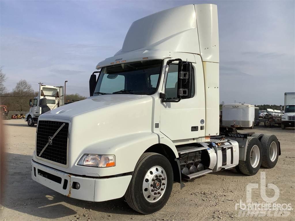 Volvo VNM200 Tractores (camiões)