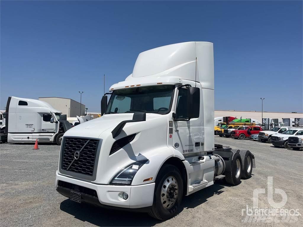 Volvo VNR300 Tractores (camiões)