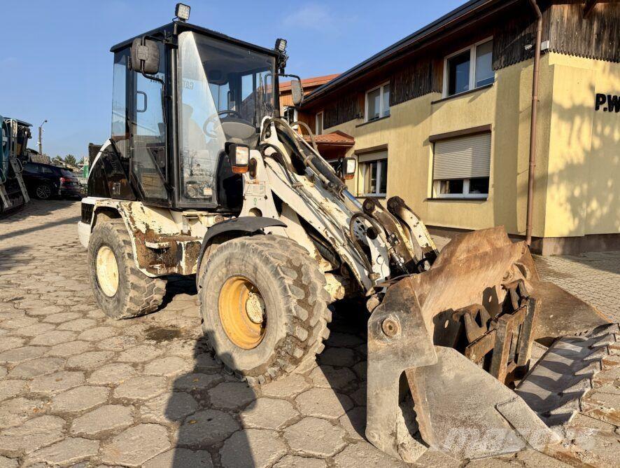 CAT 906 Pás carregadoras de rodas