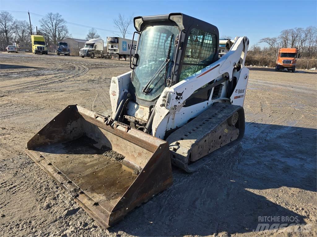 Bobcat T590 Carregadoras de direcção deslizante