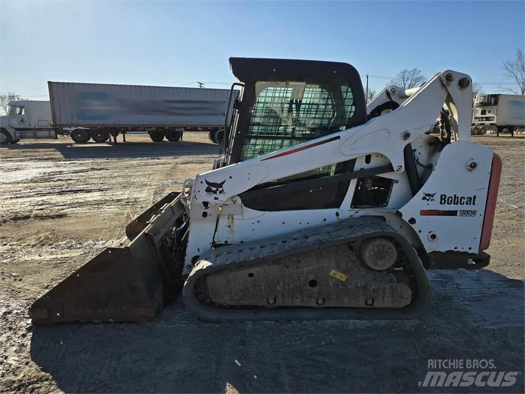 Bobcat T590 Carregadoras de direcção deslizante