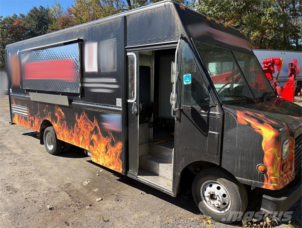 Ford E-350 Camiões de caixa fechada