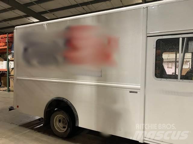 Ford E350 Camiões de caixa fechada