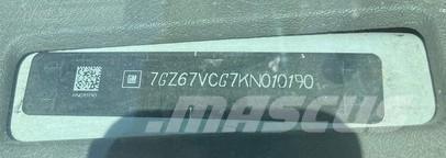 GMC Savana 4500 Camiões de caixa fechada