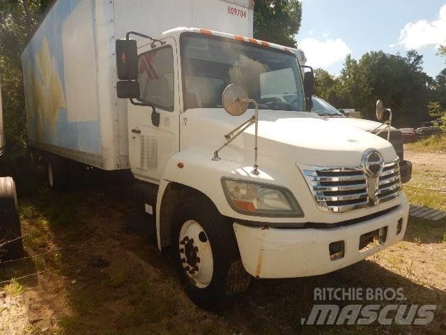 Hino 258 Camiões de caixa fechada
