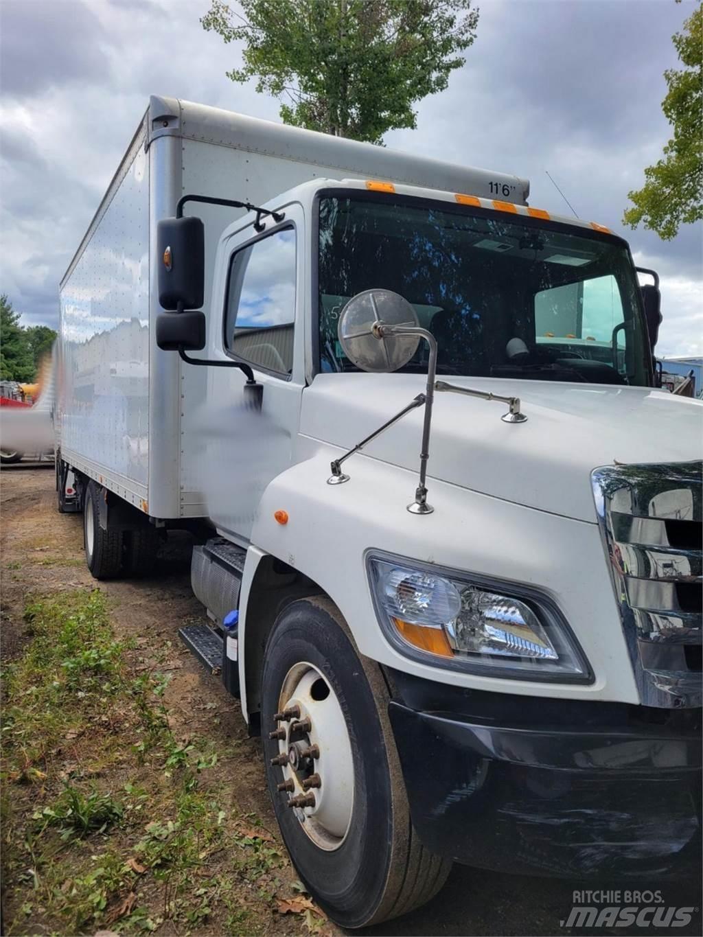 Hino 268 Camiões de caixa fechada
