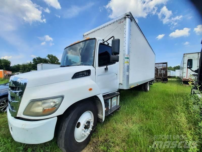 Hino 268 Camiões de caixa fechada