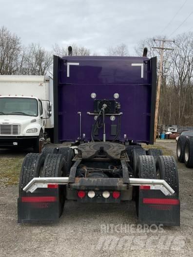 Kenworth T880 Tractores (camiões)