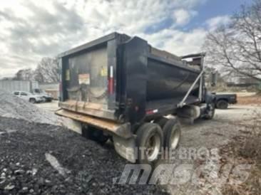 Mack GU713 Camiões basculantes