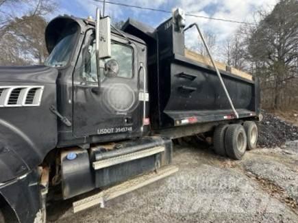 Mack GU713 Camiões basculantes