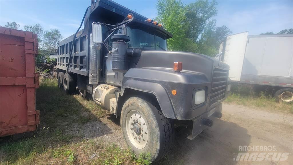 Mack RD6885 Camiões basculantes